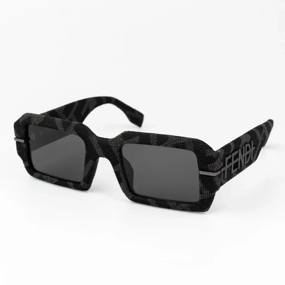 Fendi FENDIGRAPHY Men Sunglasses Rectangle Grey Monogram FE40074U 05A BRAND NEW